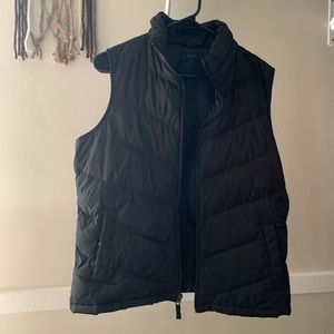 Black Land’s End puffy vest